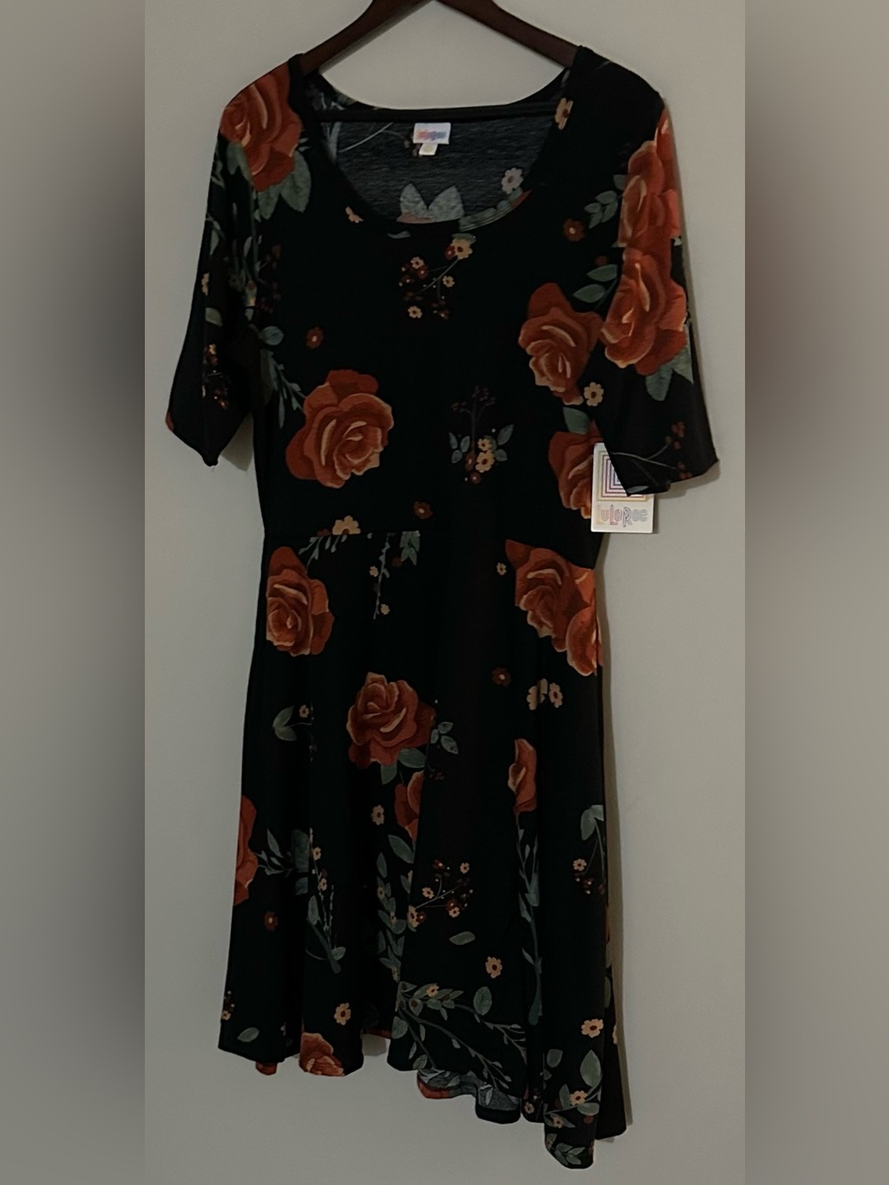 Lularoe 3xl Nicole dress nwt black, flowers, pockets